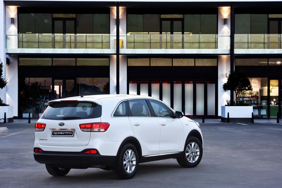  Kia Sorento LS 2015 года  (ZA) (фото 11 из 22)